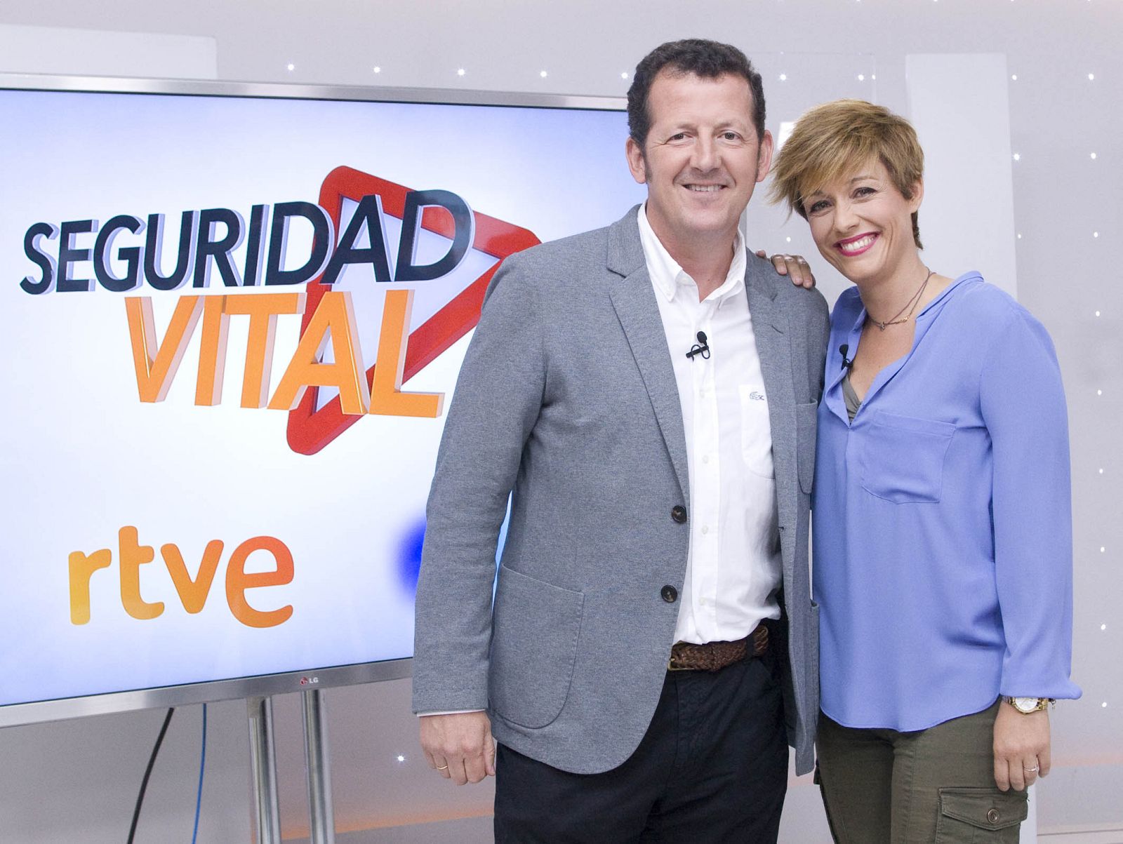 Marta Solano y Carlos G. Hirschfeld, presentadores de 'Seguridad vital'