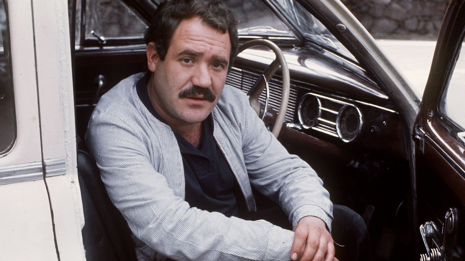 El actor Paco Algora en el rodaje de la película Tiempos de Constitución (1978), comedia del director Rafael Gordon.