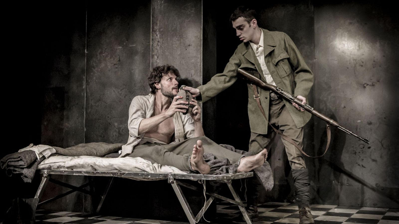 Escena de 'La piedra oscura' de Pablo Messiez