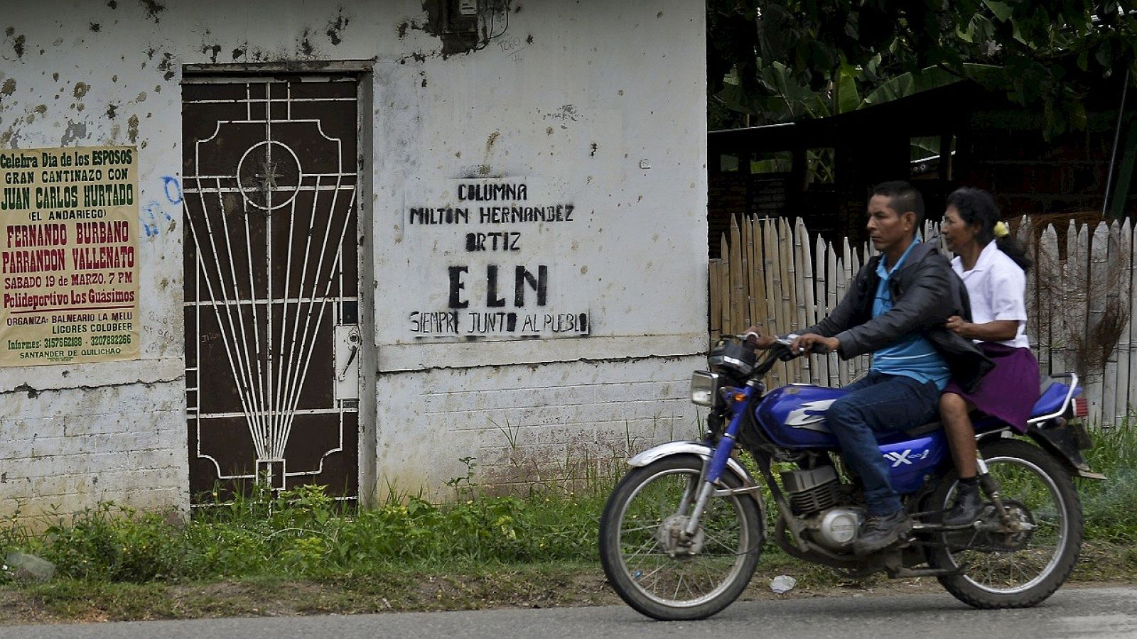 Pintada del Ejército de Liberación Nacional (ELN) de Colombia en El Palo, departamento de Cauca