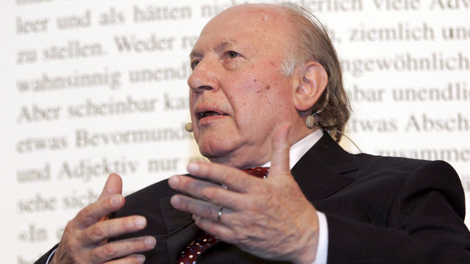 El escritor hÃºngaro y ganador del Premio Nobel de LIteratura, Imre Kertesz, en una imagen de 2007.