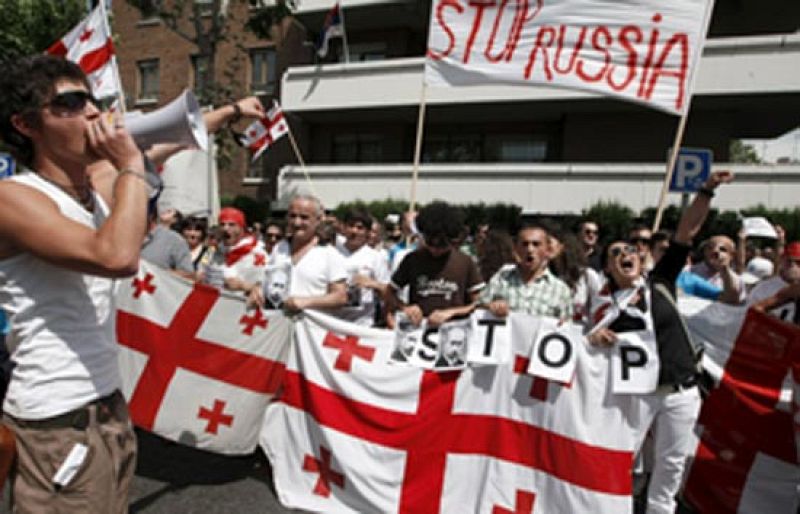 Manifestación en Madrid en protesta por la situación del pueblo georgiano 