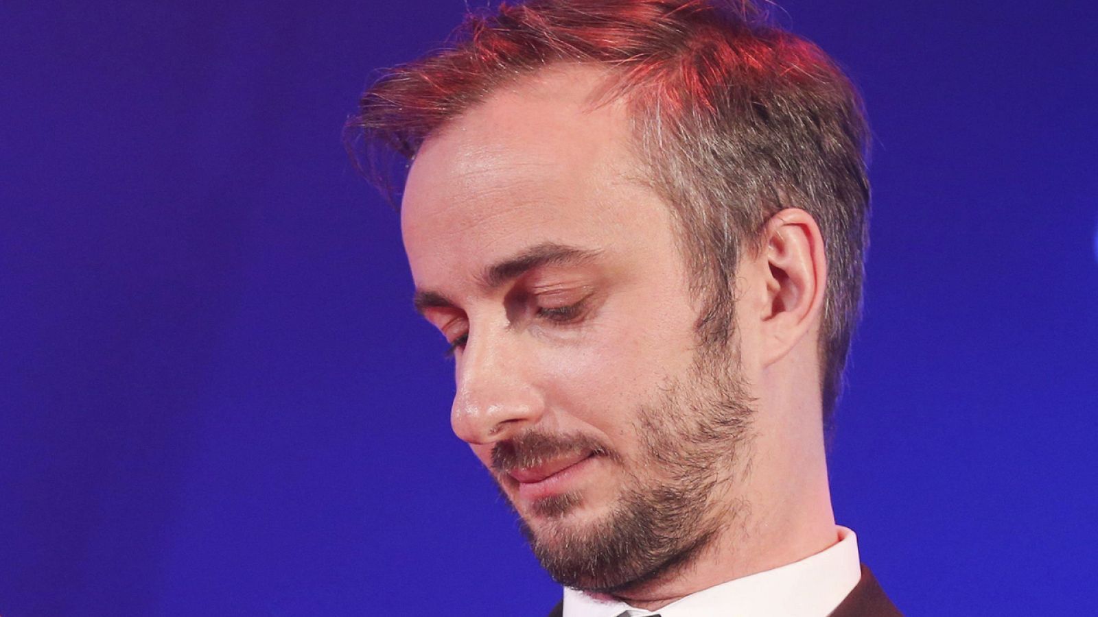 El humorista Jan Böhmermann fotografiado en abril tras la concesión de un premio