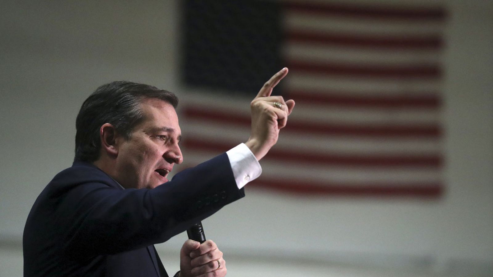 Cruz se impone a Trump en la convención republicana de Wyoming