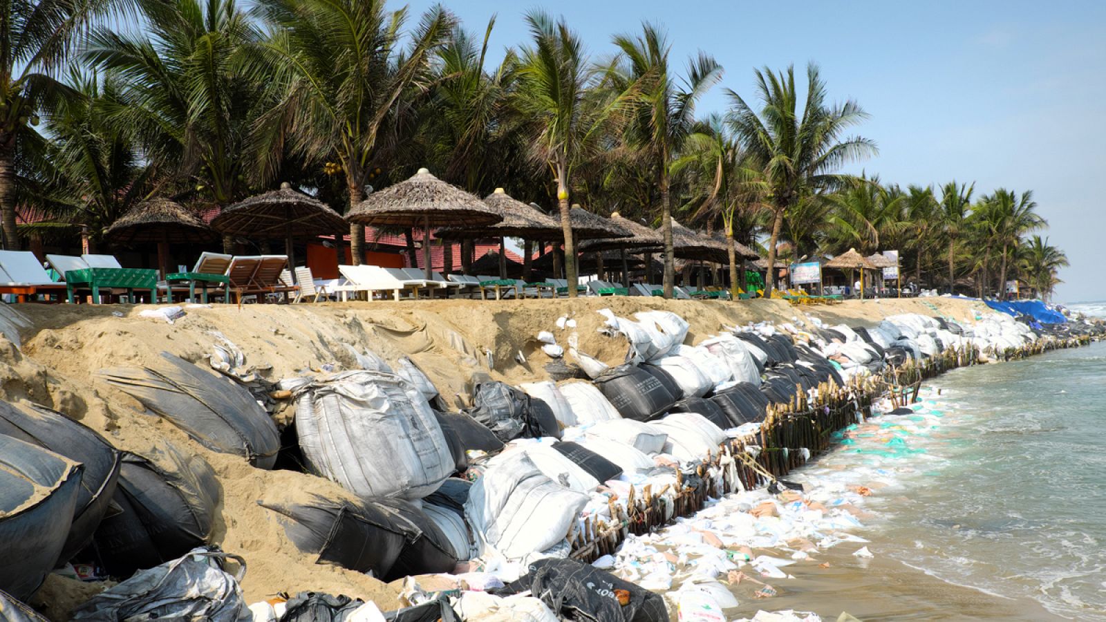 Medidas de protección establecidas en Vietnam ante el aumento del nivel del mar.