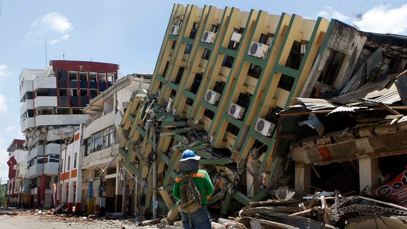 Las réplicas "fuertes" del terremoto de Ecuador seguirán durante meses 