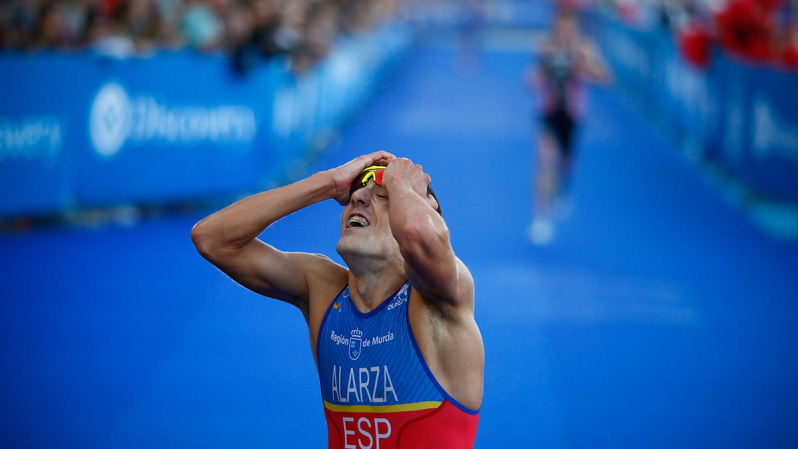 Fernando Alarza gana en la prueba de Ciudad del Cabo de las series mundiales de triatlón.
