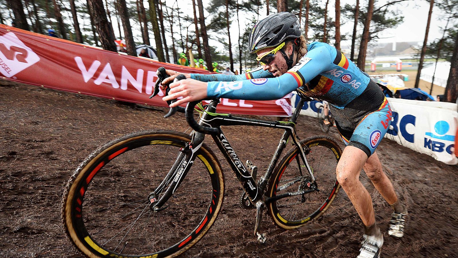 Femke van den Driessche en acción