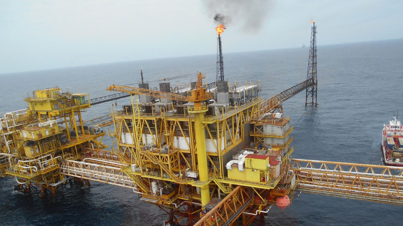 Plataforma petrolera en Ciudad de Carmen, Campeche (México)