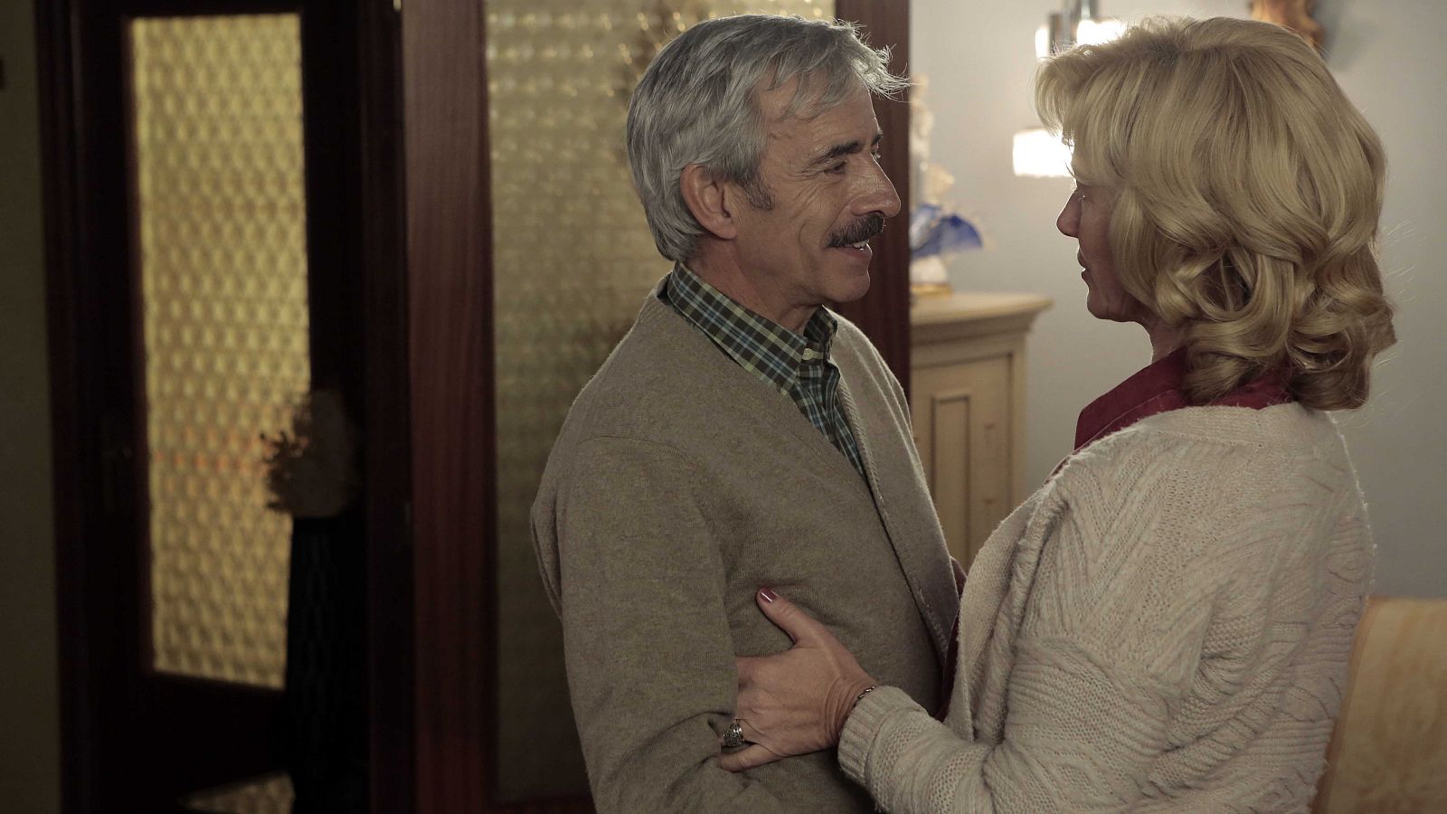 Mercedes y Antonio viven con inquietud la situación creada en torno al violador de San Genaro