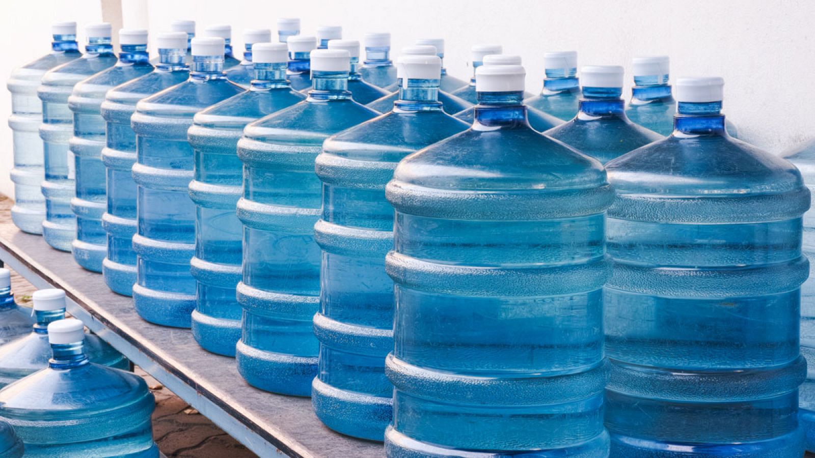 La contaminación de norovirus en bidones de agua en Cataluña ha afectado a más de 4.000 personas