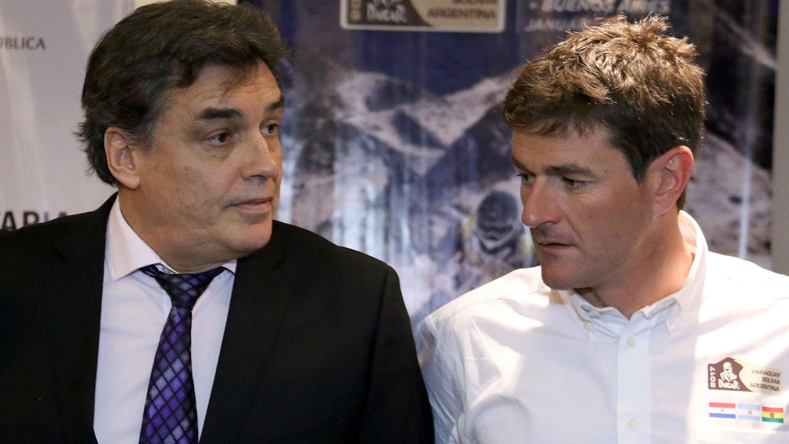 El secretario Nacional de Deportes de Paraguay, Víctor Pecci, junto a Marc Coma