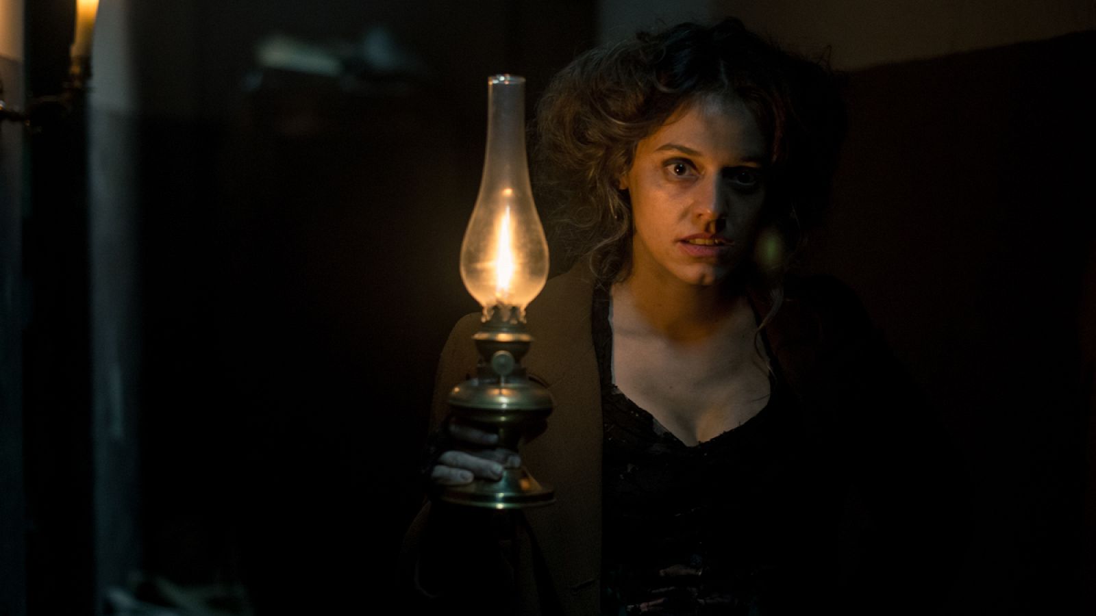 El Ministerio del Tiempo busca a la 'Vampira del Raval'