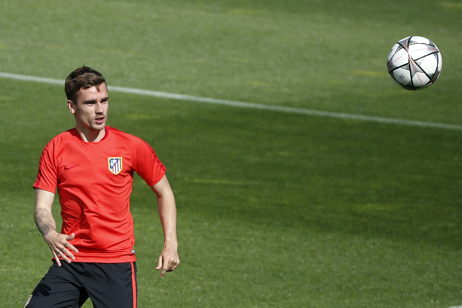El delantero francés del Atlético de Madrid, Antoine Griezmann, durante un entrenamiento.