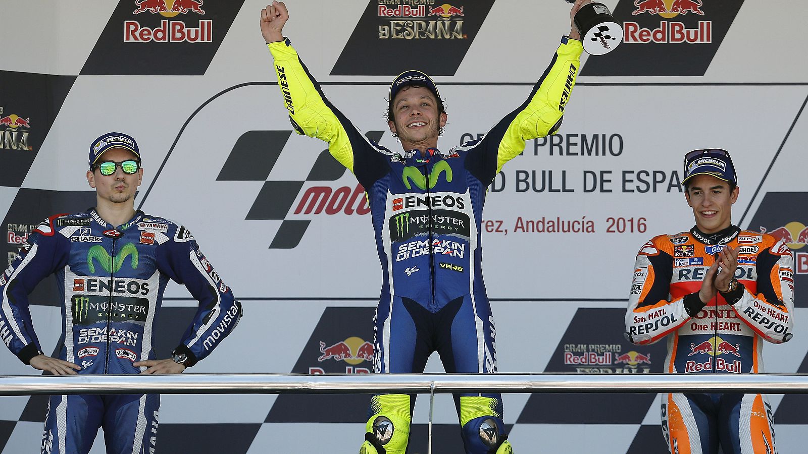 Rossi venció en el GP de España por delante de Lorenzo y Márquez