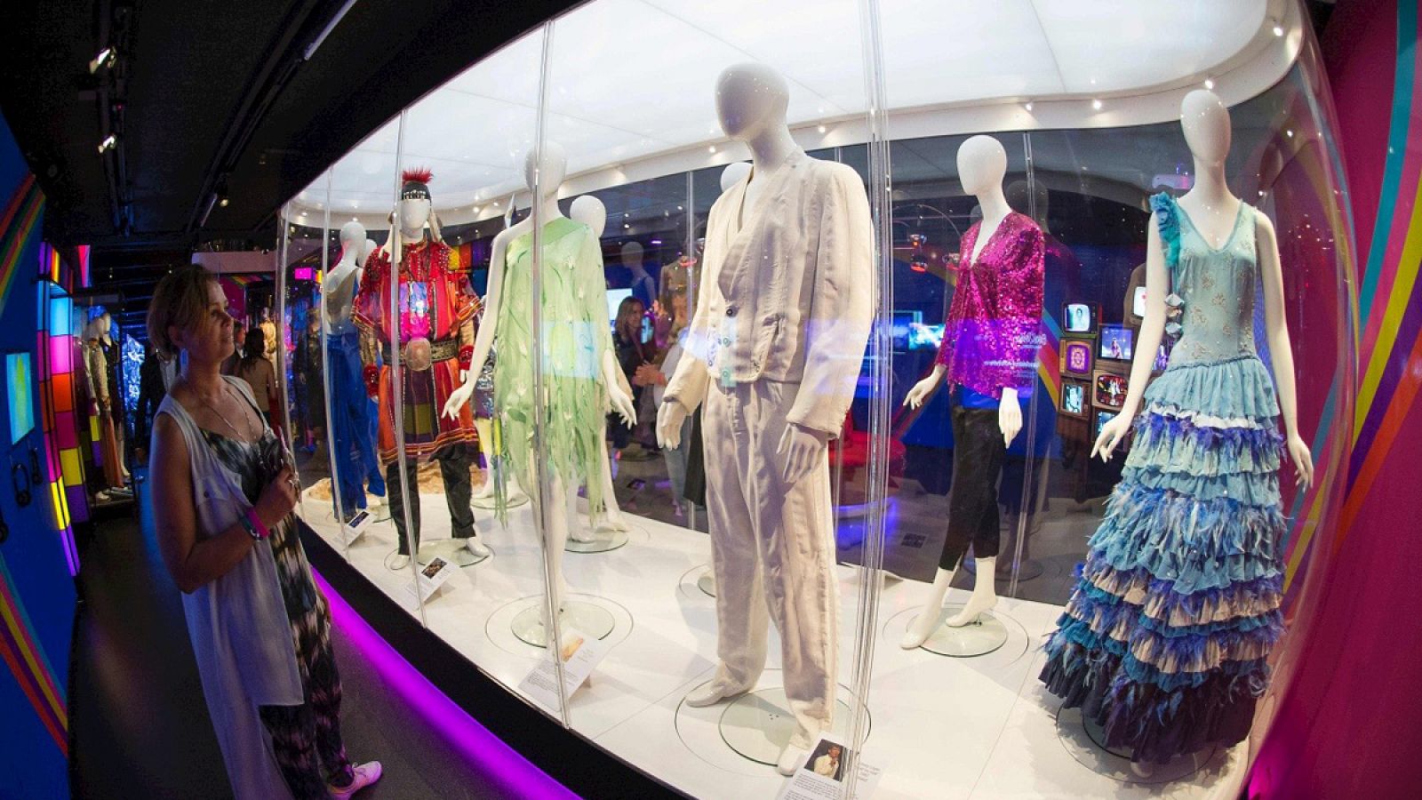 Los trajes icónicos de Eurovisión se exponen en Estocolmo