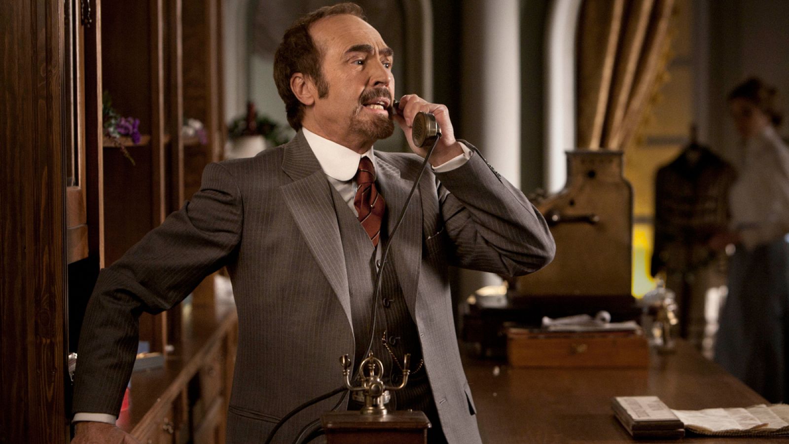 Juan Ribó es Ricardo Silva