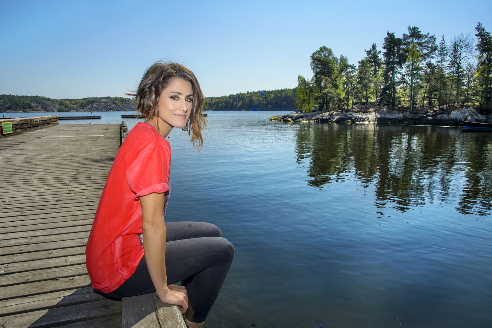 Barei durante su visita a la isla de las plumas