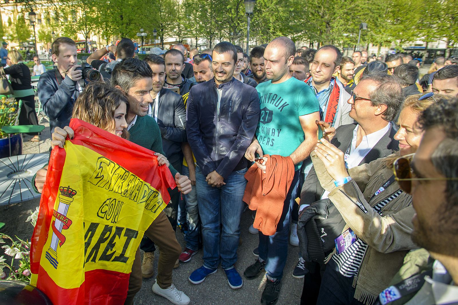 Barei, arropada por sus fans