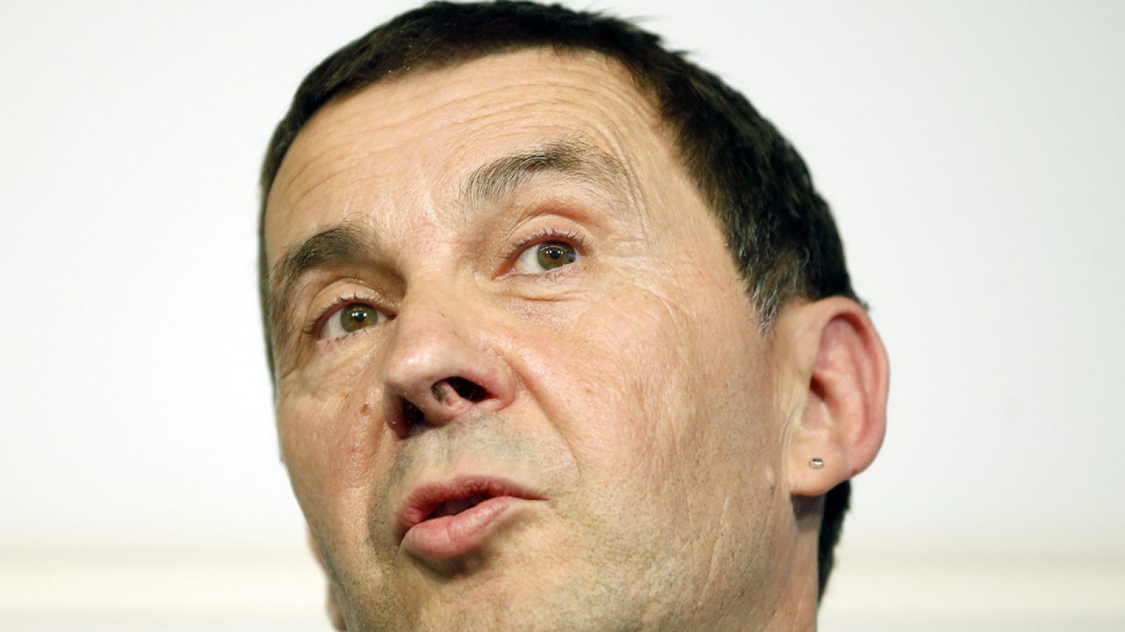 El secretario general de Sortu, Arnaldo Otegi, en el Parlamento catalán