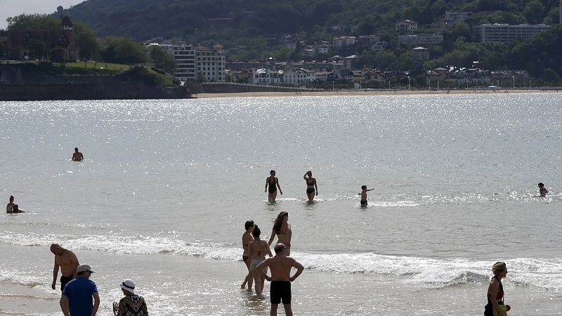 Bruselas pide prohibir el baño en 58 playas y ríos españoles por la "mala calidad del agua" con respecto a 2015