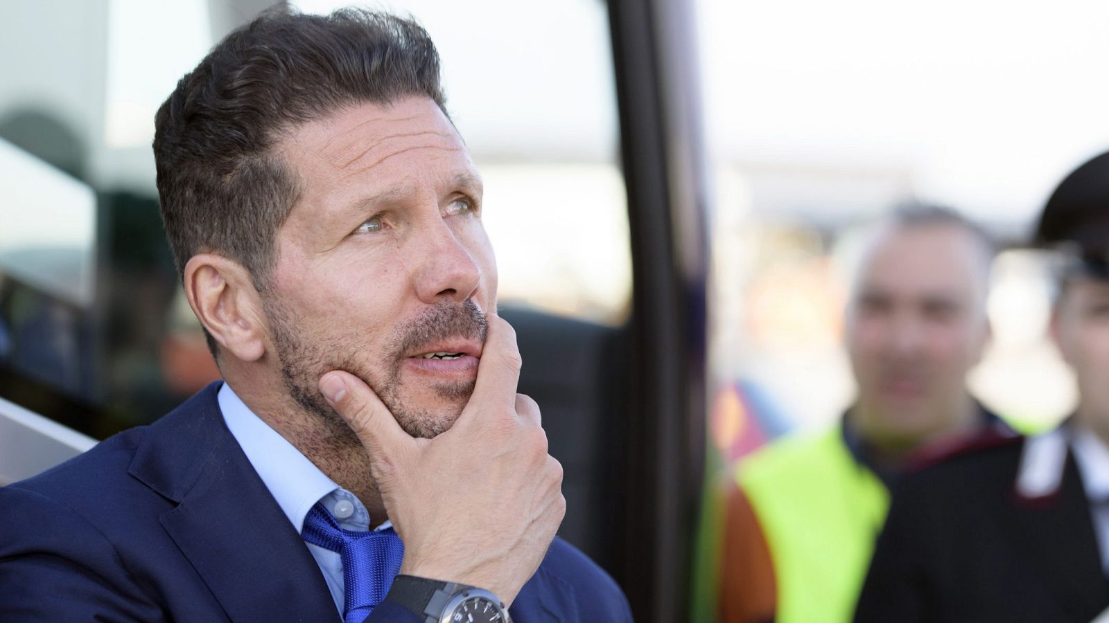 El técnico del Atlético, Diego Simeone, a su llegada a Milán