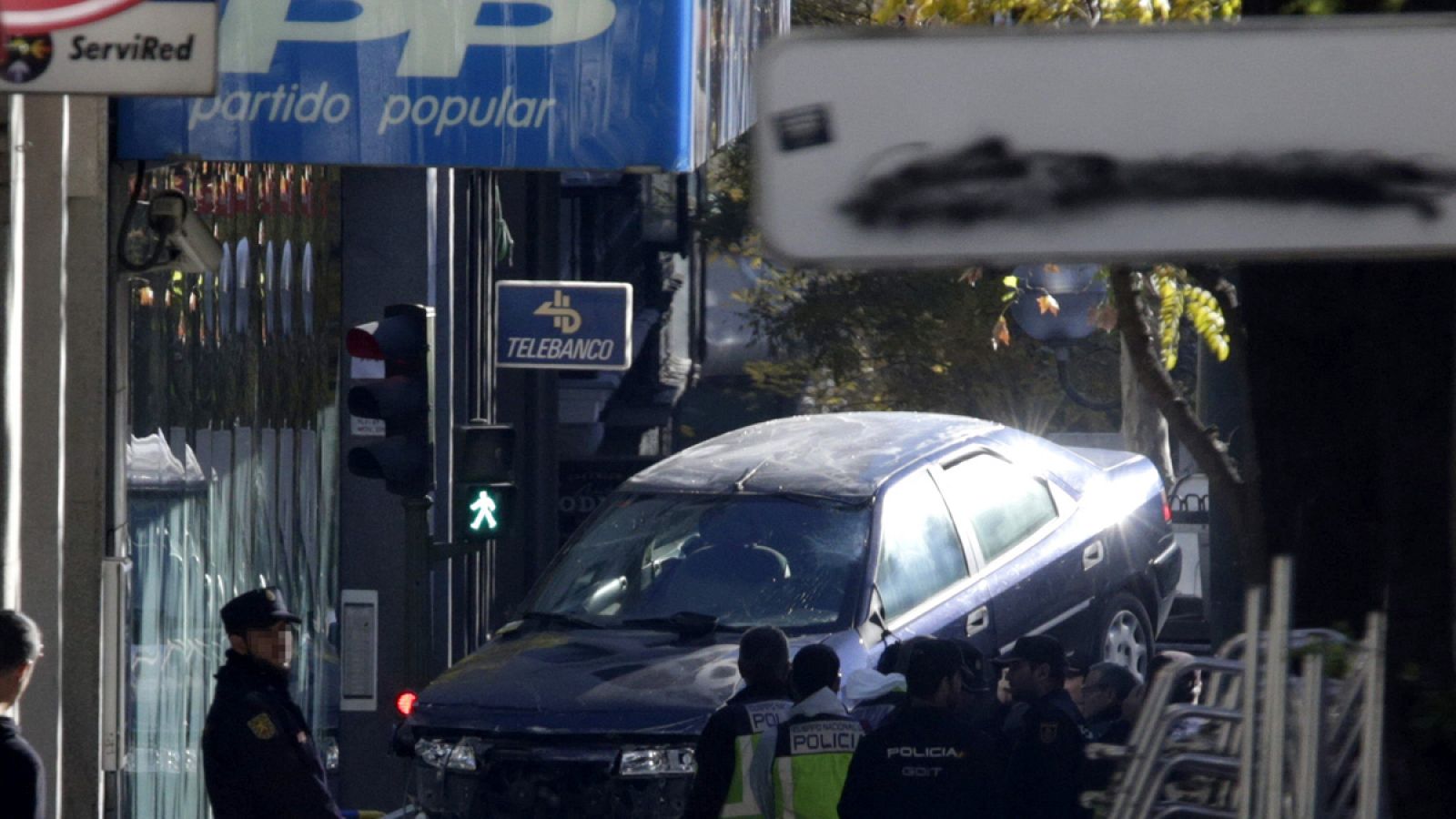 Condenan a cinco años de prisión al hombre que estrelló su coche contra la sede nacional del PP
