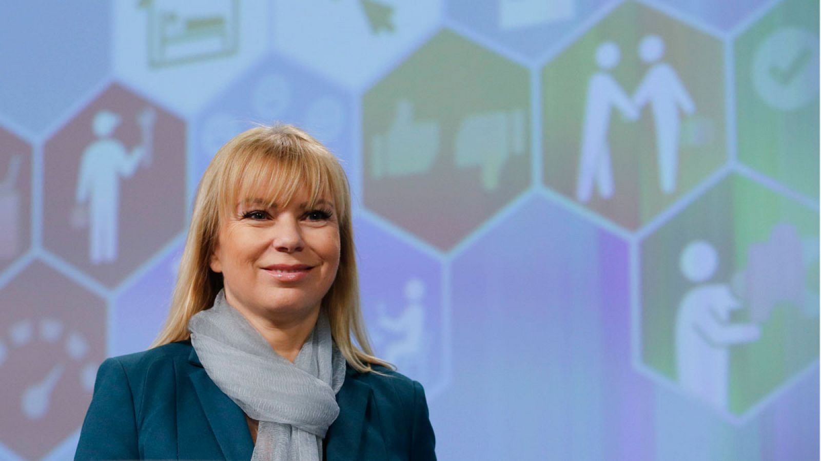 La comisaria europea de Mercado Interior e Industria, Elzbieta Bienkowska