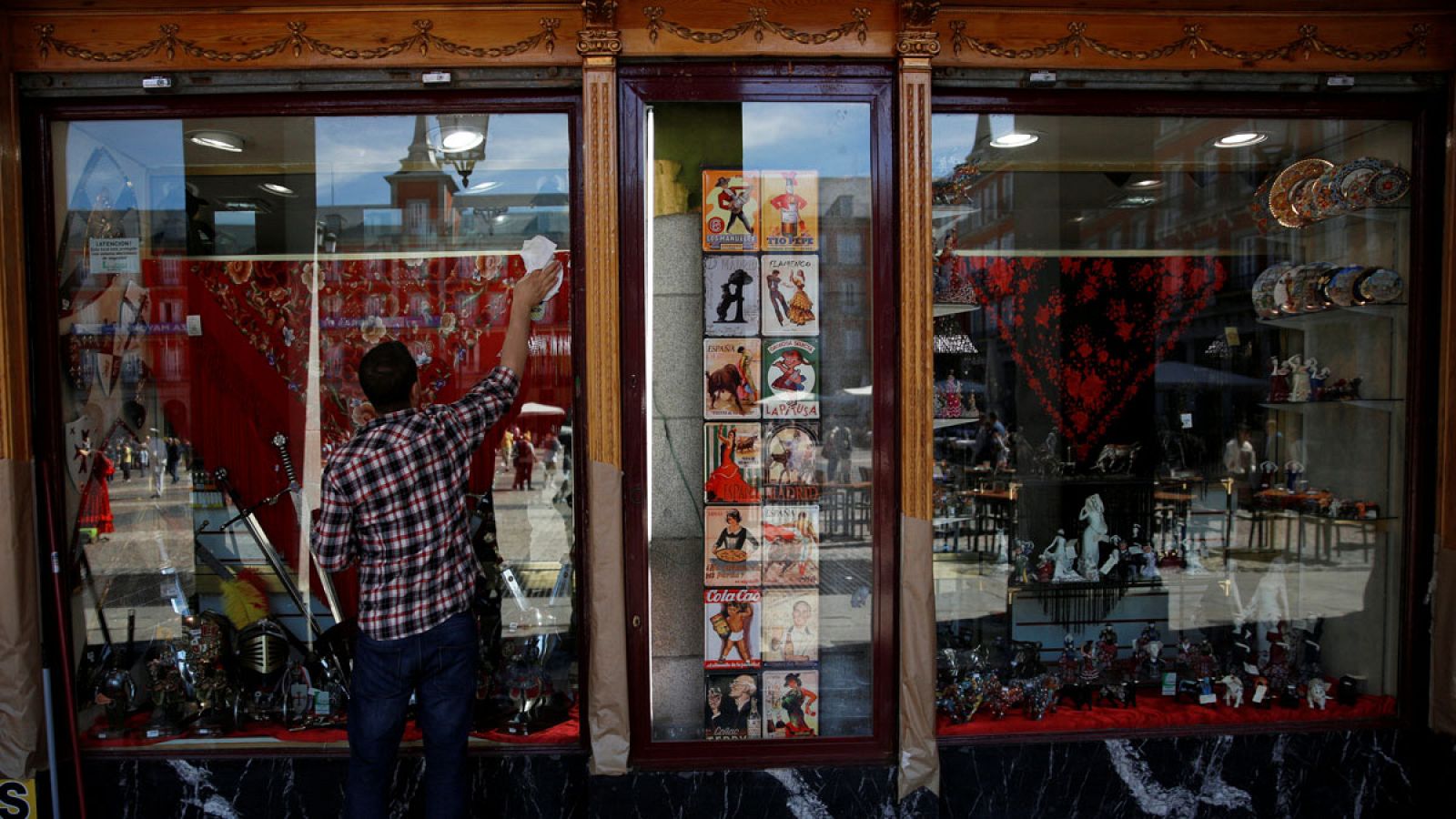 Tienda de recuerdos en la Plaza Mayor de Madrid