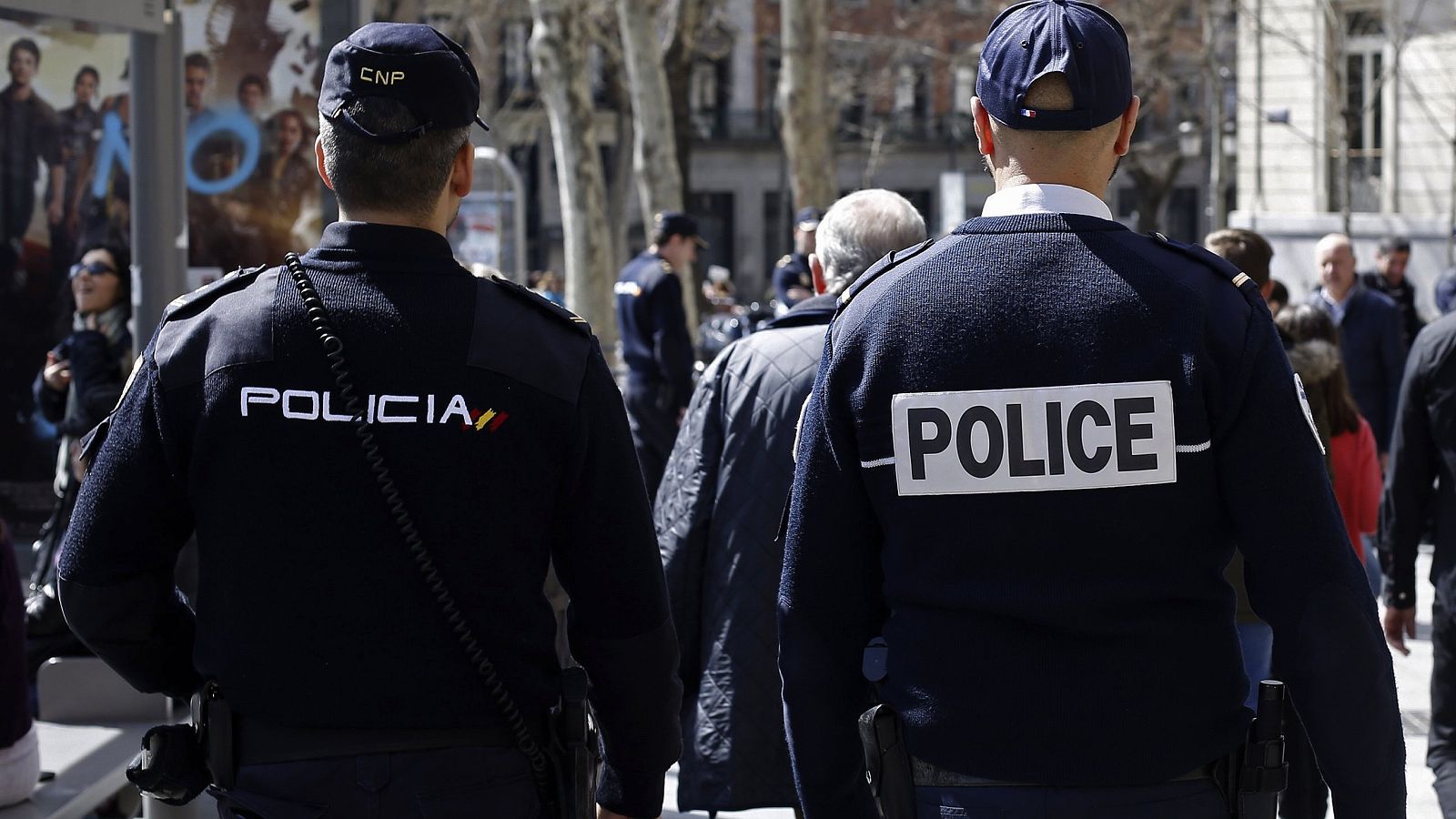GENDARMES PATRULLAN EN MADRID EN SEMANA SANTA