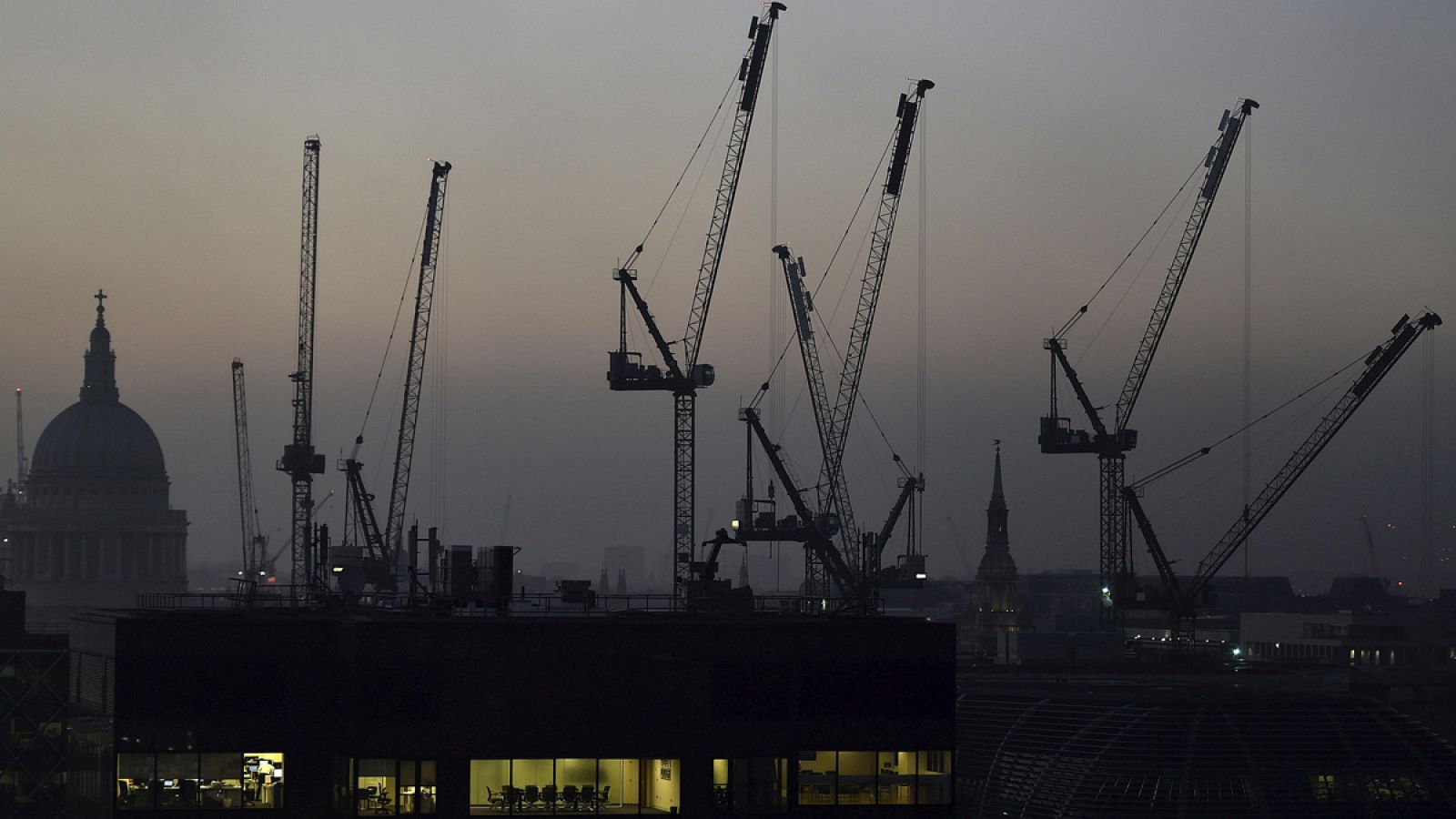 Grúas de construcción en Londres