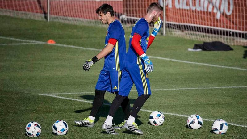 El debate Casillas o De Gea lo inunda todo