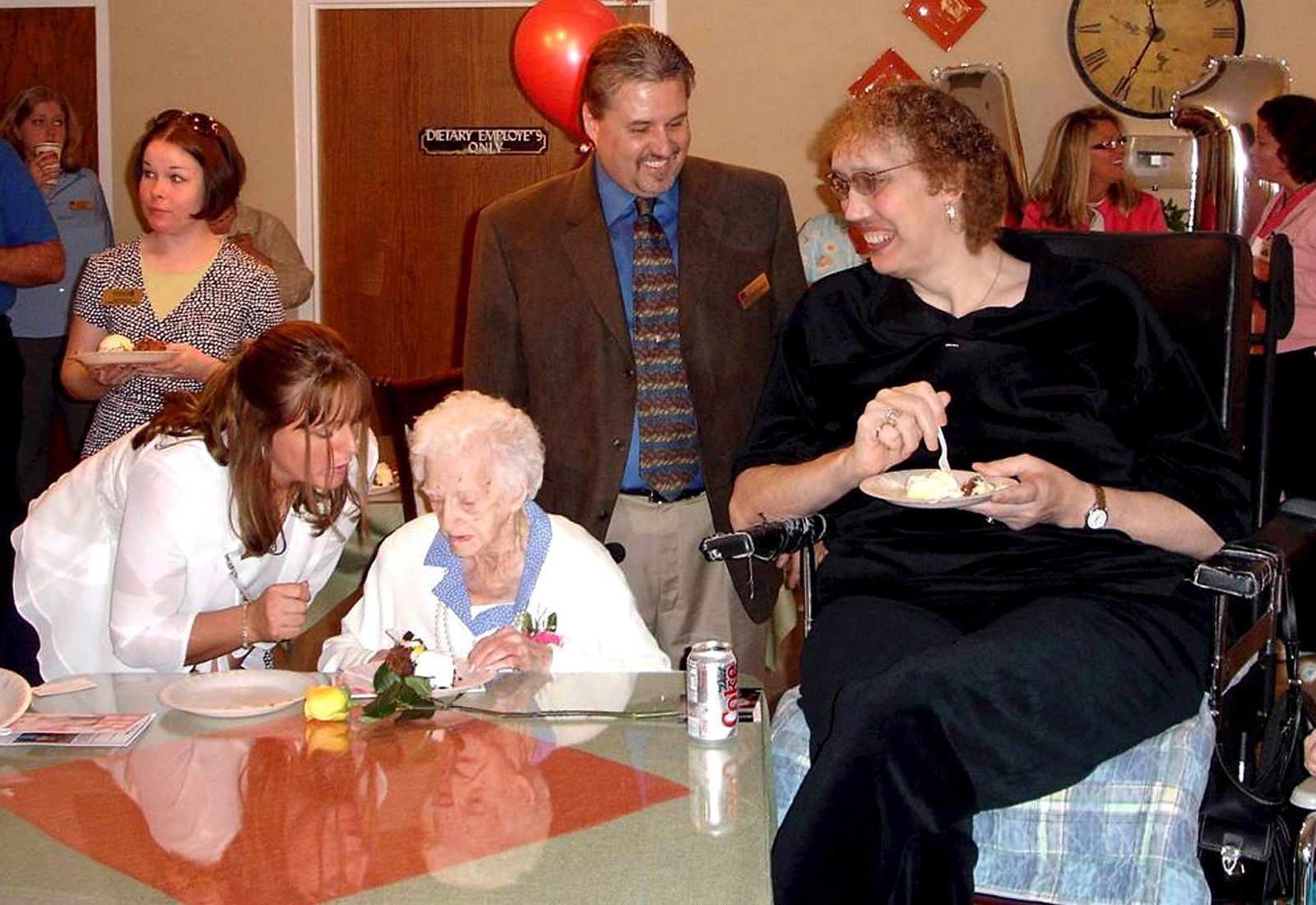 Sandy Allen ha muerto a los 53 años, era la mujer más alta del mundo