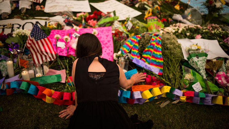 Un jurado decide si procesa a la mujer del presunto asesino de Orlando por conocer sus planes