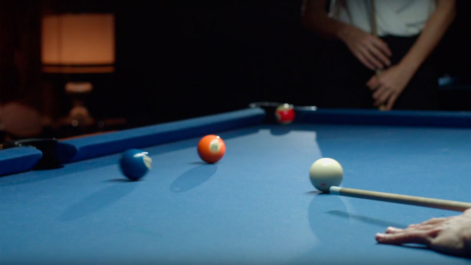 Fotograma del vídeo 'Billar', que el PP ha actualizado para la campaña del 26J