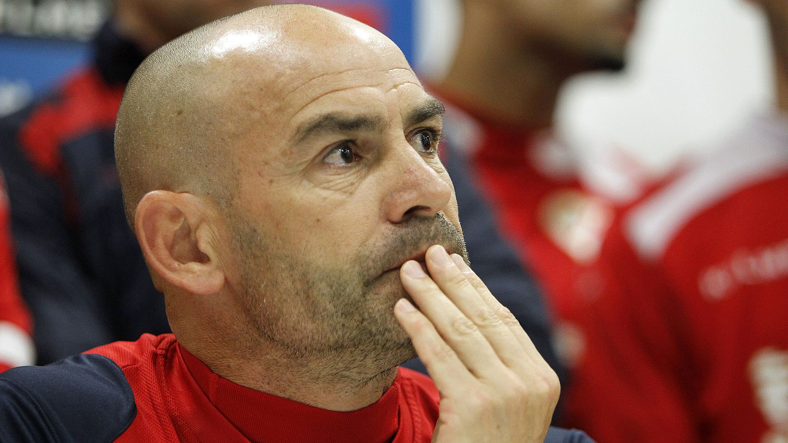 RUEDA DE PRENSA PLANTILLA DEL RAYO