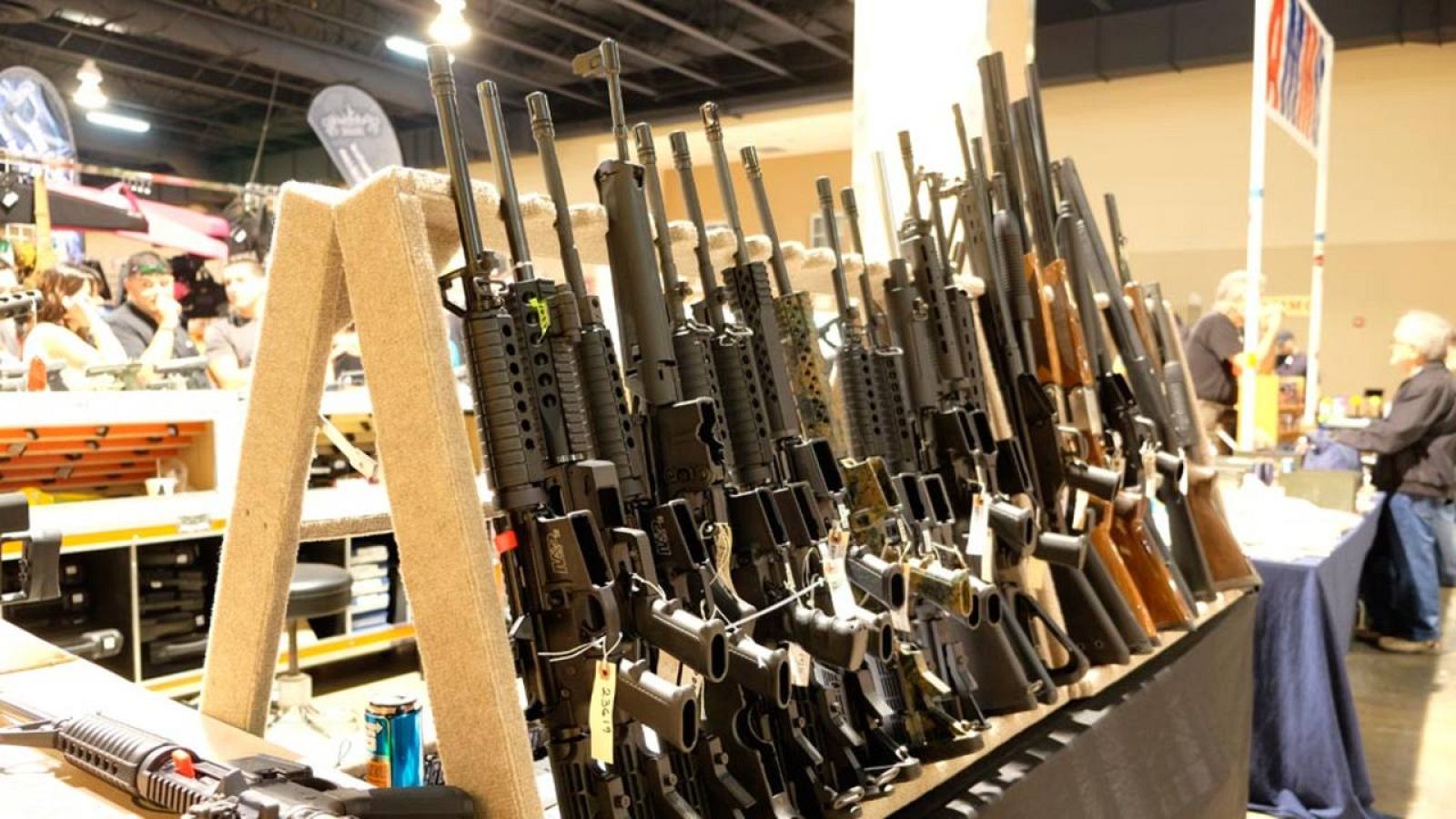 Imagen de archivo de una Feria de Armas en Miami (Florida, EE.UU.)