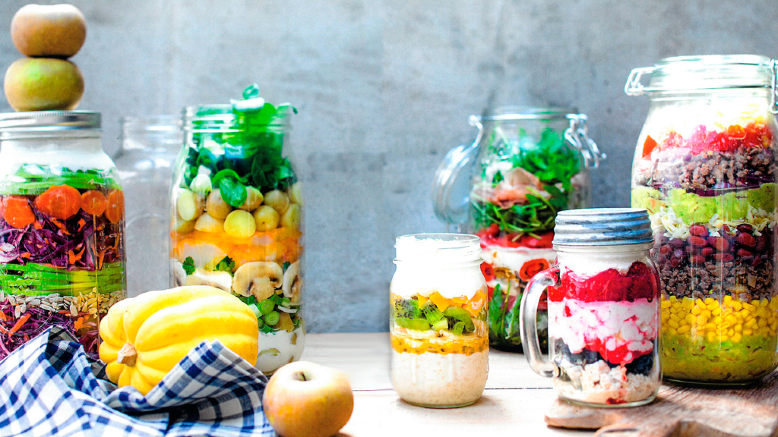 Las ensaladas en tarro son prácticas, estéticas, sanas y sabrosas.