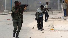 Al menos 35 muertos en un ataque de Al Shabab a un hotel de Mogadiscio