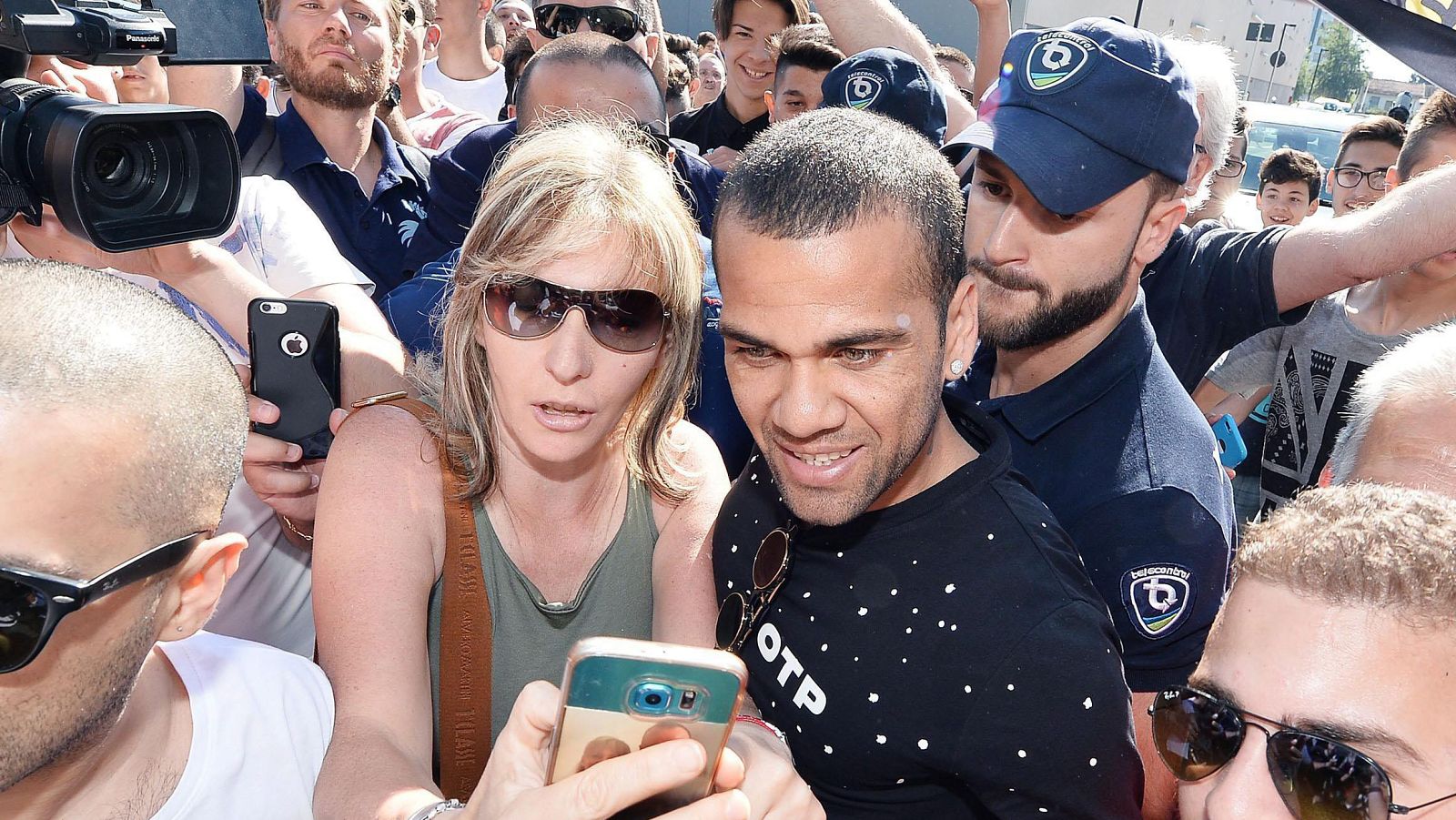 Dani Alves, en la lista de morosos de Hacienda