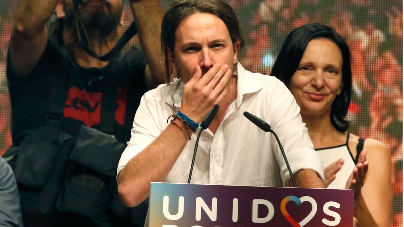 Pablo Iglesias y Carolina Bescansa