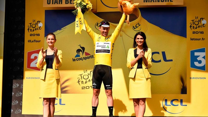 Cavendish cumple su sue�o y se viste de amarillo en la primera etapa del Tour