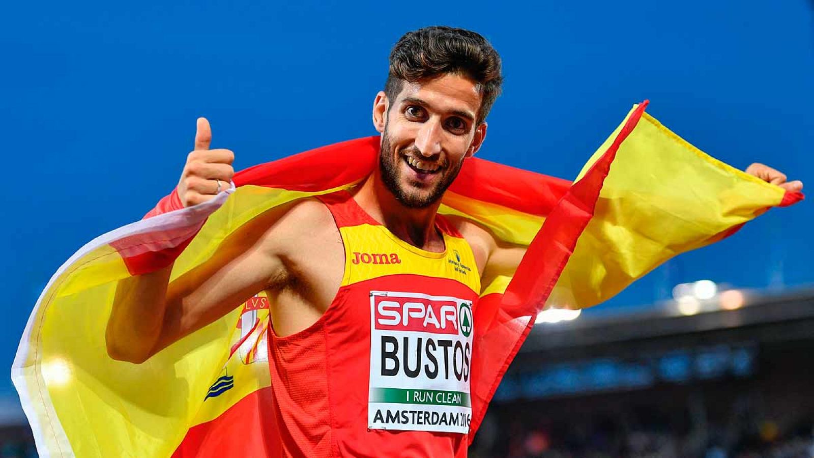 David Bustos da una nueva  alegría a España con una plata en el medio fondo