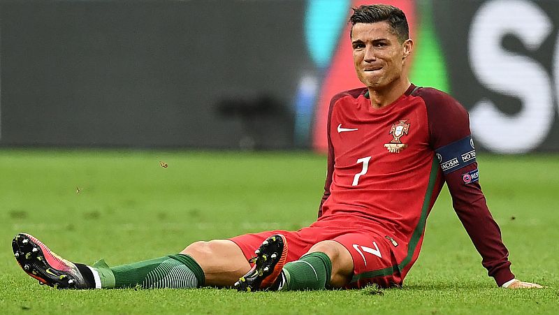 Cristiano Ronaldo sufre un esguince del ligamento interno de su rodilla izquierda