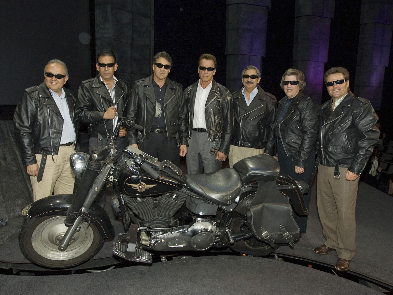 Gobernadores de México y Estados Unidos, con 'Terminator'