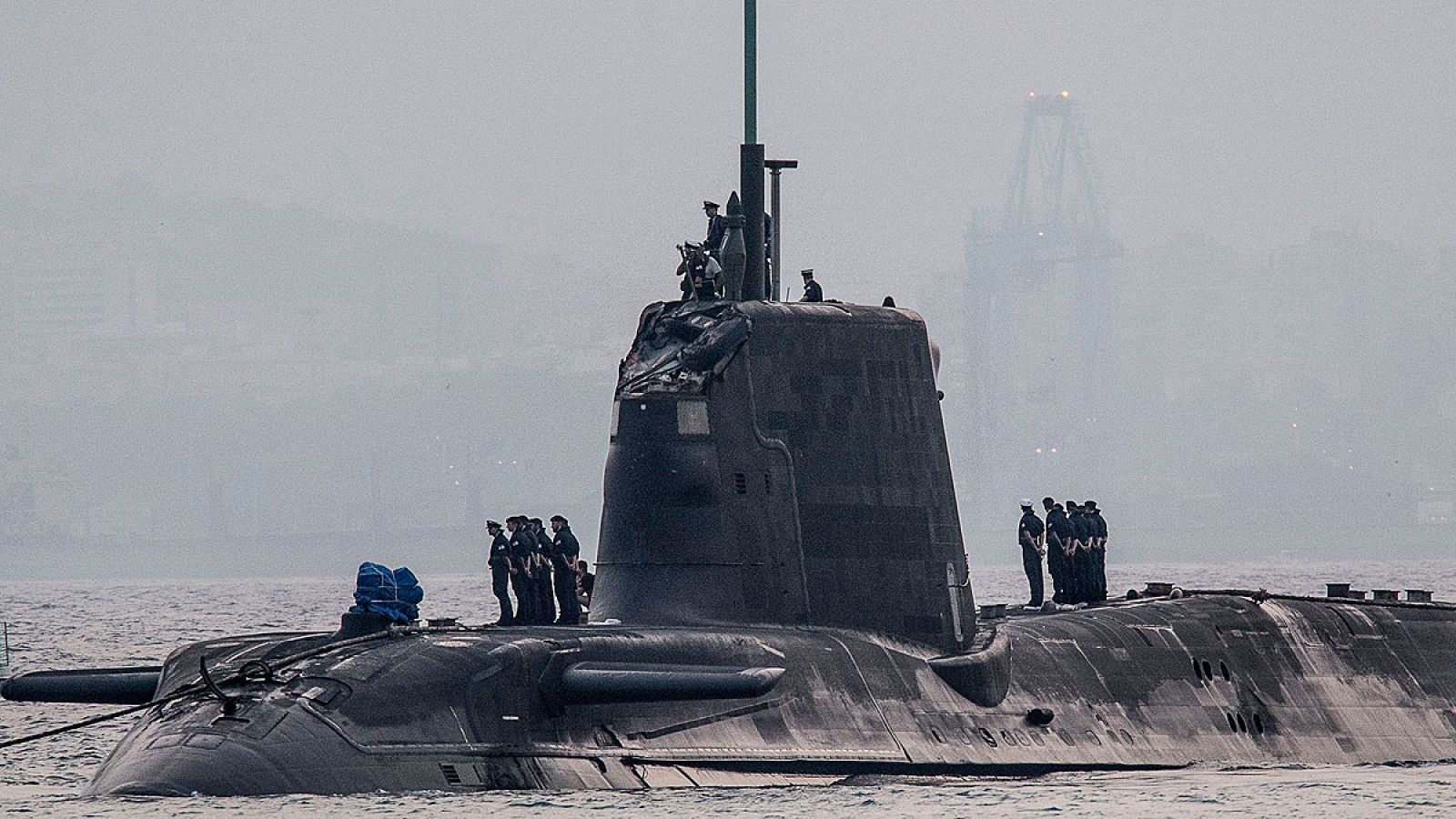 El submarino británico 'HMS Ambush' en el puerto de Gibraltar
