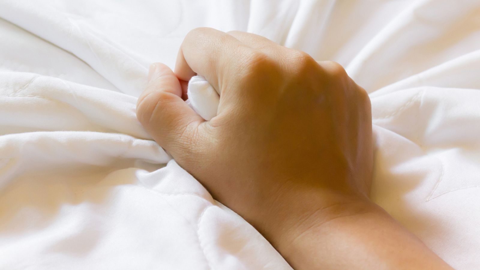 El ciclo de ovulación de las hembras humanas es independiente de su actividad sexual.