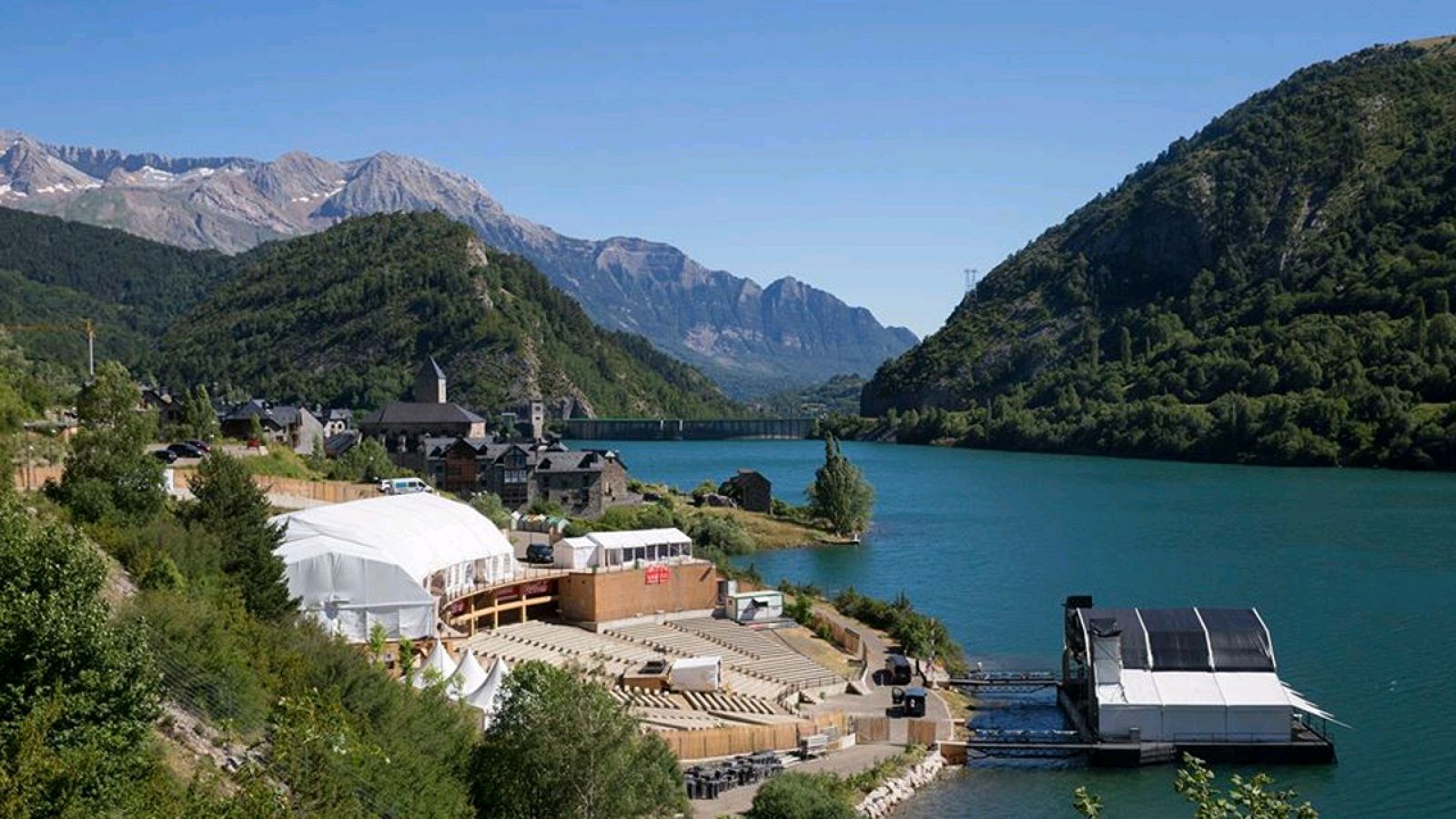 El escenario principal de Pirineos Sur