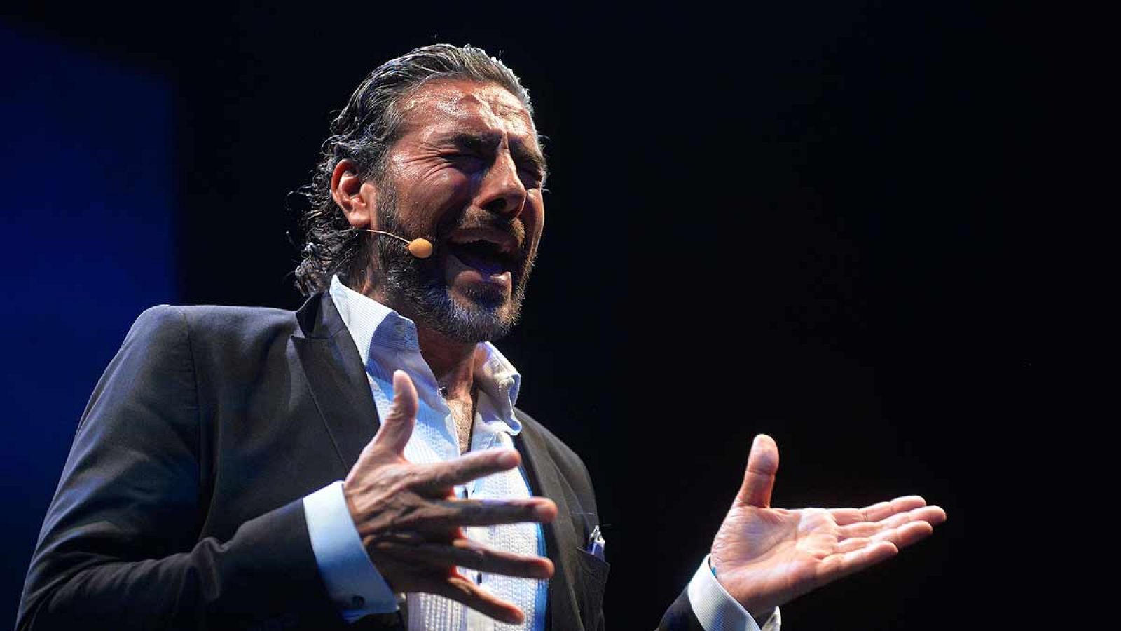 El genio de Camarón de la Isla revive en La Unión con voz de Pedro 'El Granaíno'