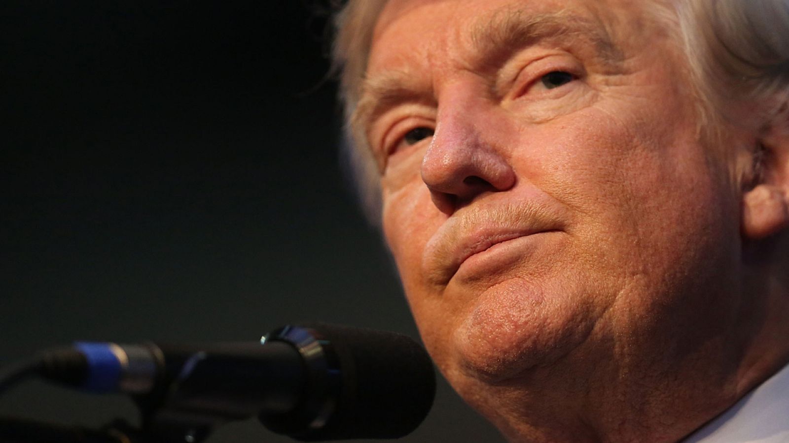 El candidato republicano Donald Trump durante su mitin en Fort Lauderdale, Florida